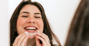 Médico dos Dentes - vantagens e desvantagens do invisalign