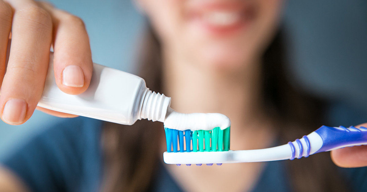 Cuidados a ter com a escova de dentes - medico dos dentes